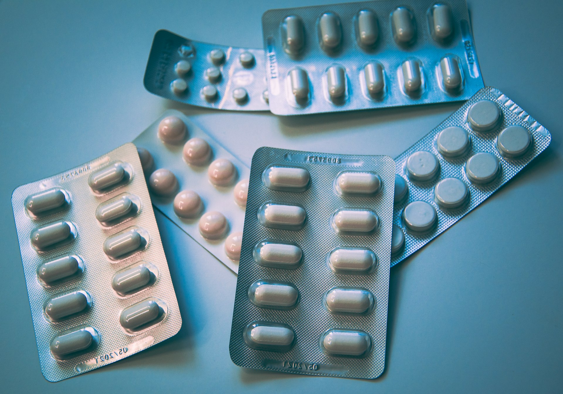 Packaged pharmaceutical tablets